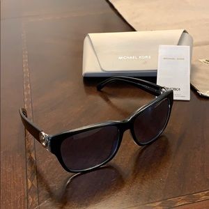 MICHAEL KORS SUNGLASSES